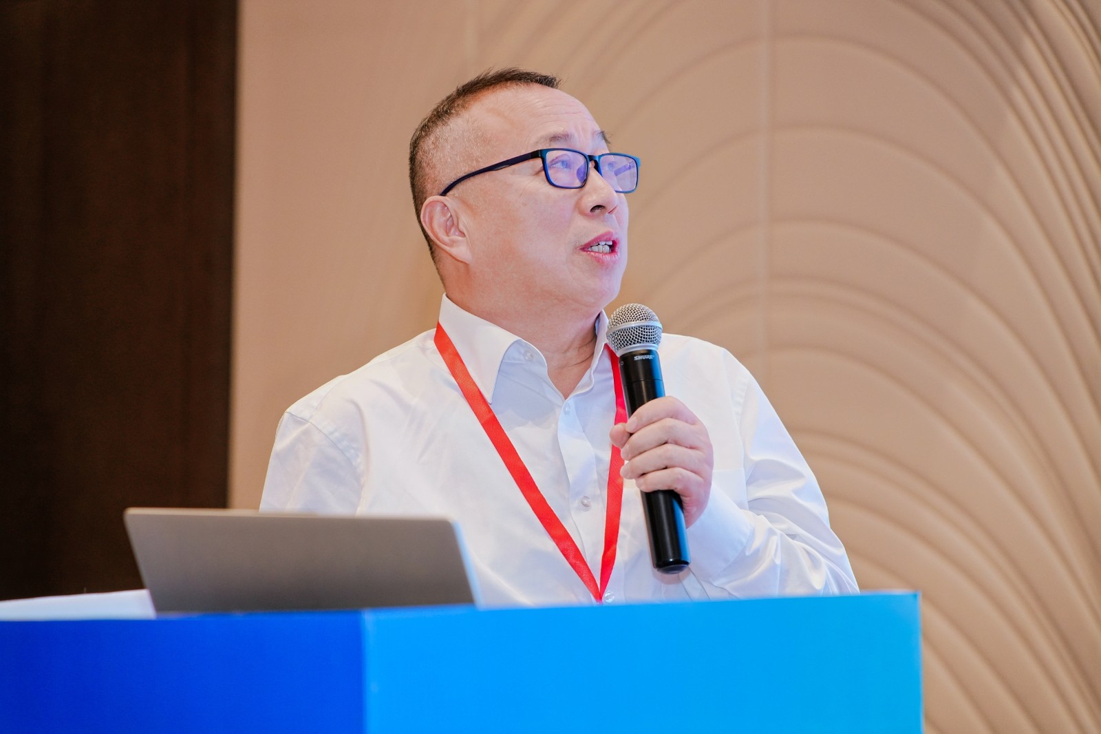 1732950260791963.jpg 1732950260791963.jpg