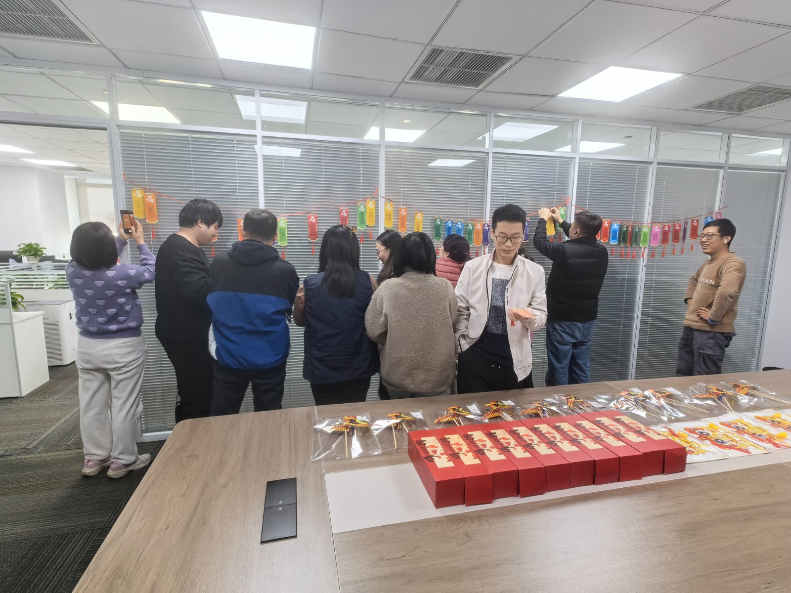 1739433399502365.jpg 1739433399502365.jpg